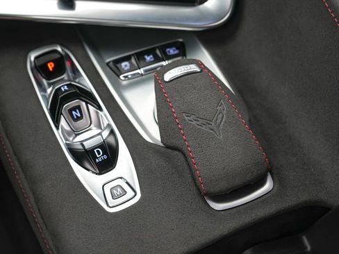 Used 2023 Chevrolet Corvette Stingray Premium Conv w/ Z51 Performance Package RWD image 27