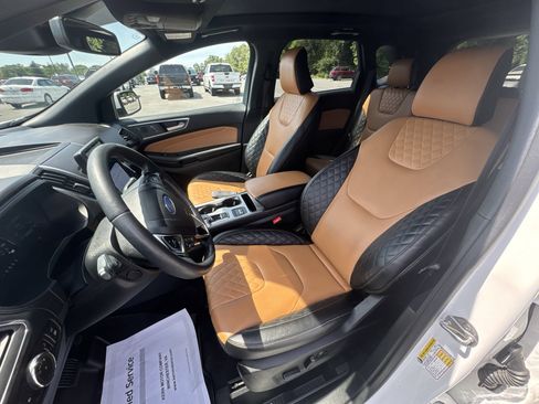 Used 2024 Ford Edge Titanium w/ Titanium Elite Package AWD/4WD image 13