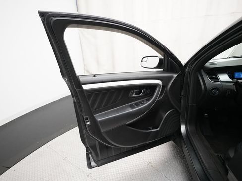 Used 2018 Ford Taurus SEL FWD image 29