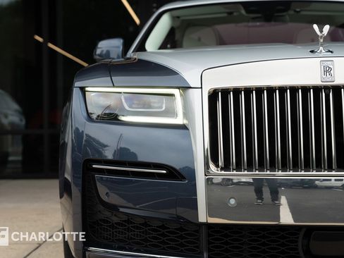 Used 2023 Rolls-Royce Ghost AWD/4WD image 3