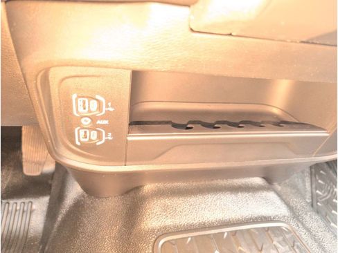 New 2026 RAM 3500 Tradesman w/ Chrome Appearance Group image 18