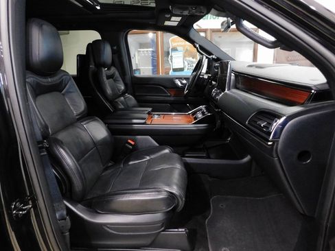 Used 2021 Lincoln Navigator L Reserve image 96