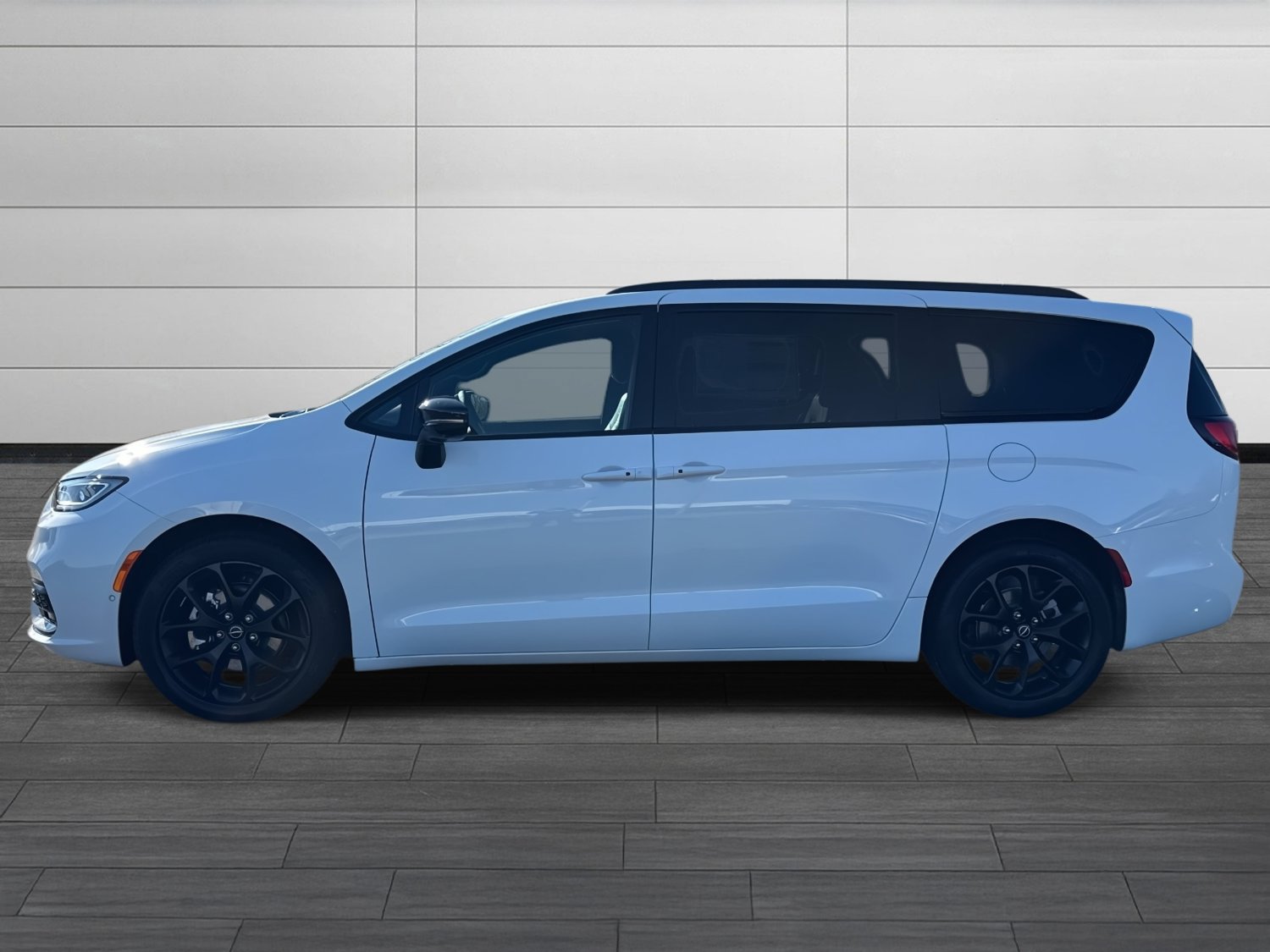 New 2026 Chrysler Pacifica Select w/ S Appearance Package FWD image 9
