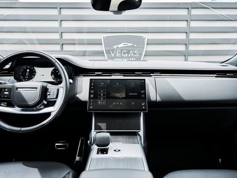 Used 2025 Land Rover Range Rover SE AWD/4WD image 50