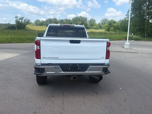 Used 2024 Chevrolet Silverado 2500 LT AWD/4WD image 4