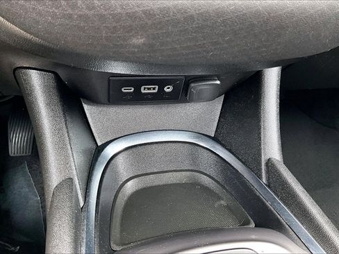 Used 2023 Chevrolet Malibu LT FWD image 31