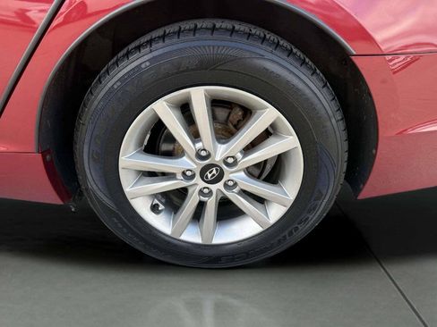 Used 2015 Hyundai Sonata SE w/ Option Group 09 FWD image 21