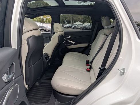 New 2026 Acura RDX SH-AWD image 6
