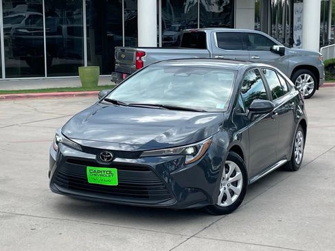 Used 2024 Toyota Corolla LE FWD image 10