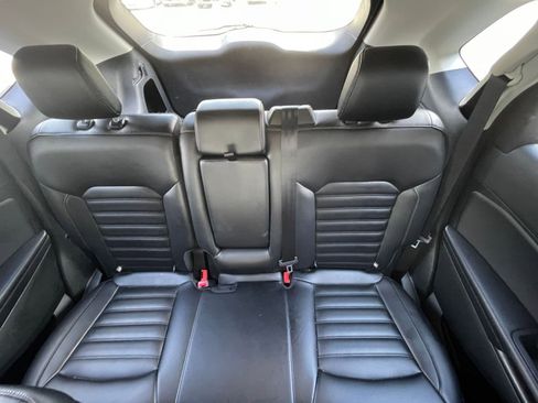 Used 2023 Ford Edge SEL image 37