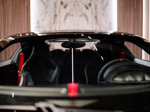 Used 2022 Bugatti Chiron Pur Sport image 48