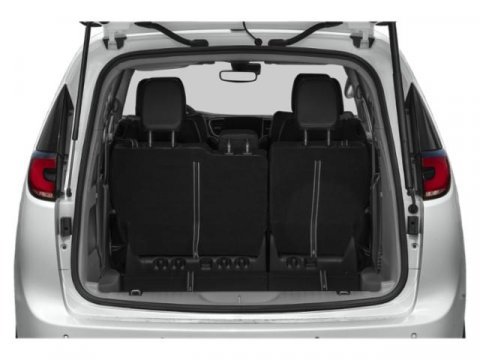 Used 2024 Chrysler Pacifica Touring-L FWD image 14