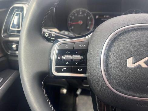 Used 2023 Kia Sorento S AWD/4WD image 15