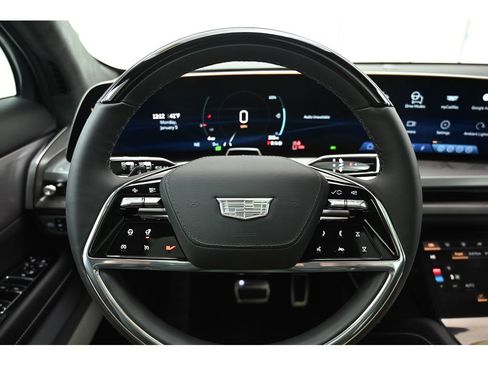 New 2026 Cadillac Vistiq Platinum image 24