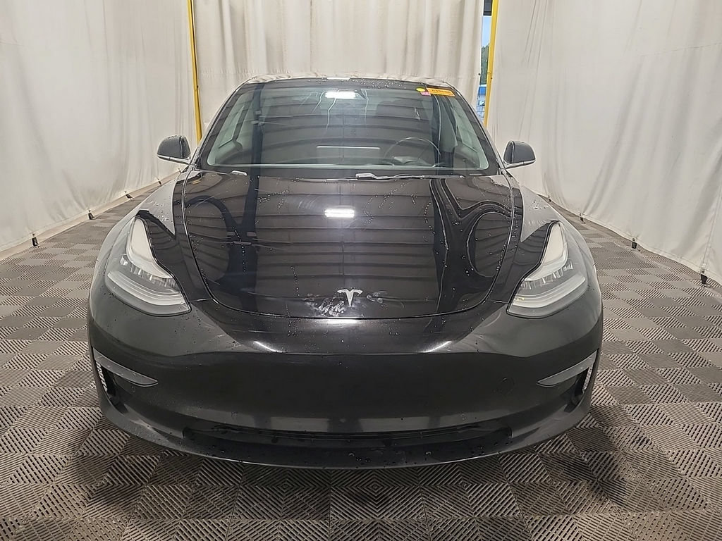 Used 2019 Tesla Model 3 Mid Range RWD image 2