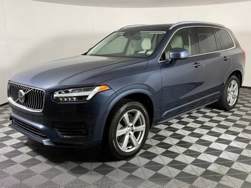 Used 2020 Volvo XC90 T6 Momentum w/ Protection Package Premier AWD/4WD image 2
