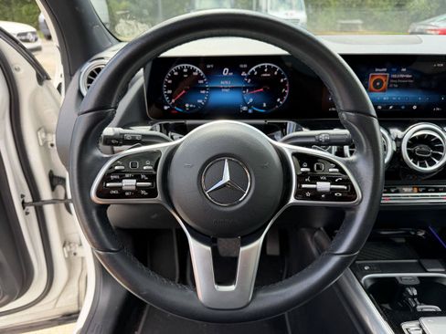 Certified 2023 Mercedes-Benz GLA 250 image 9