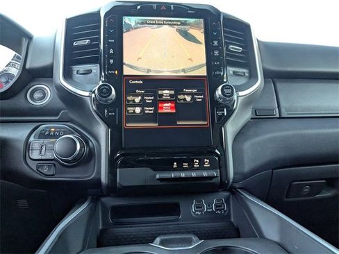 Used 2021 RAM 1500 Big Horn image 24