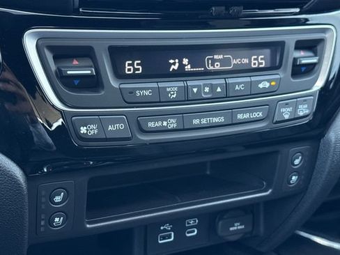 Used 2025 Honda Ridgeline Black Edition image 22