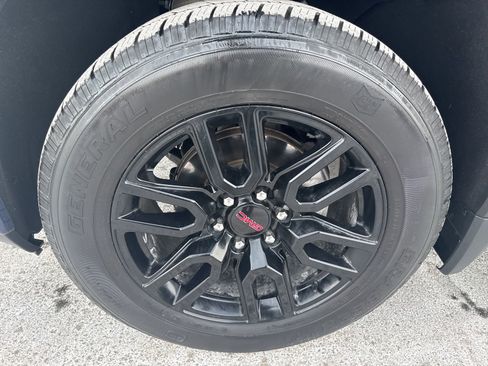 Used 2022 GMC Sierra 1500 Elevation image 10