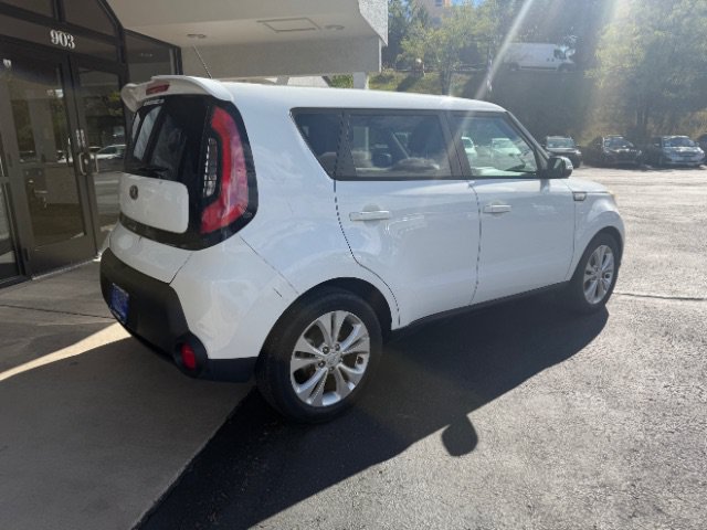 Used 2014 Kia Soul + FWD image 2