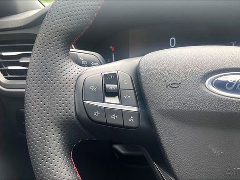 Used 2024 Ford Escape ST-Line w/ Tech Pack #1 AWD/4WD image 18