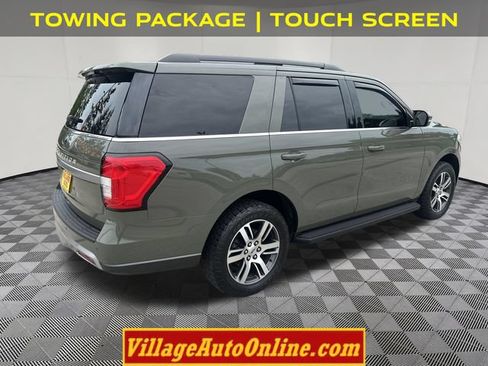 Used 2024 Ford Expedition XLT AWD/4WD image 4