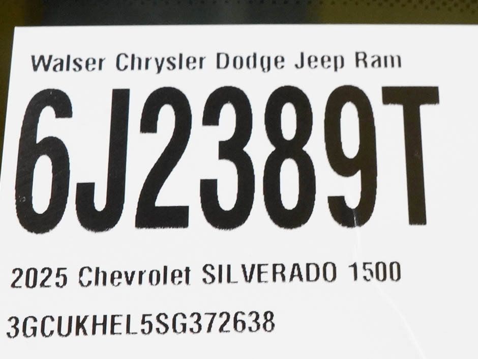 Used 2025 Chevrolet Silverado 1500 ZR2 w/ Technology Package AWD/4WD image 30