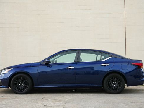 Used 2019 Nissan Altima 2.5 S FWD image 8