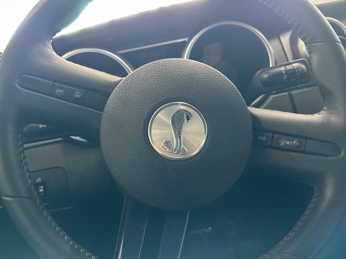 Used 2009 Ford Mustang Shelby GT500 RWD image 19