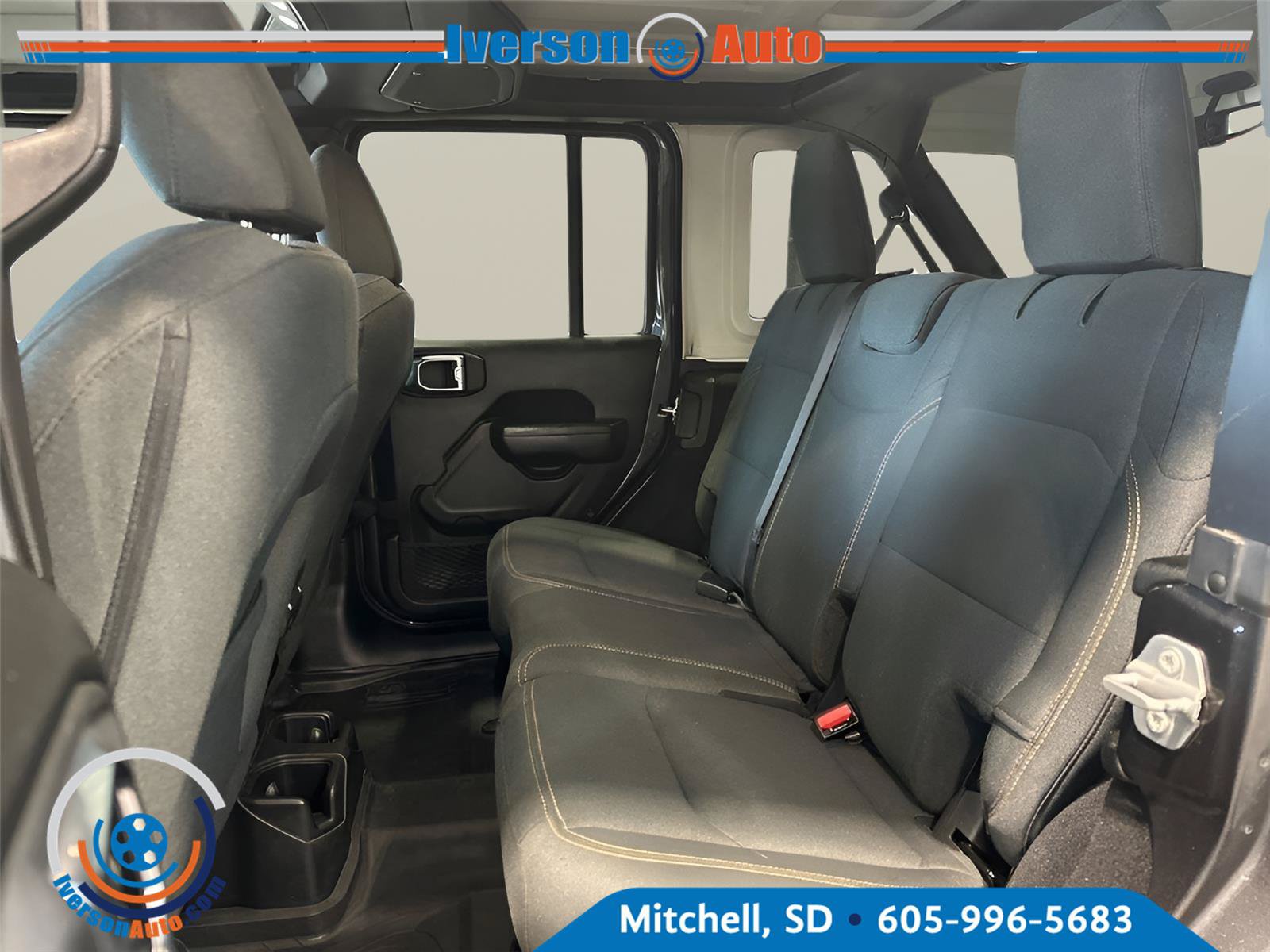 Used 2025 Jeep Wrangler Unlimited Sport AWD/4WD image 25