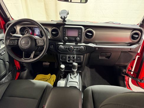 Used 2018 Jeep Wrangler Unlimited Sport S image 17