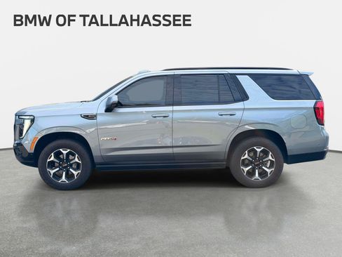 Used 2025 GMC Yukon AT4 w/ AT4 Premium Plus Package AWD/4WD image 9