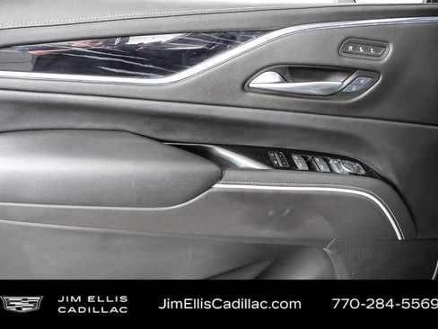 Used 2024 Cadillac Escalade ESV Sport image 6