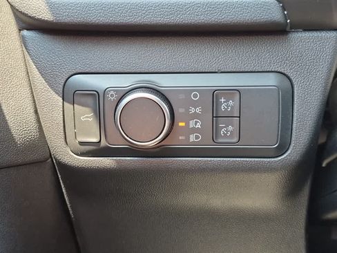 Used 2022 Ford Escape SE w/ SE Sport Appearance Package AWD/4WD image 18