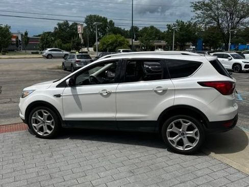 Used 2019 Ford Escape Titanium FWD image 10