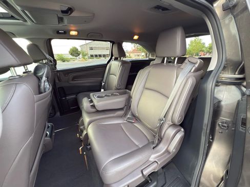 Used 2020 Honda Odyssey Elite image 14