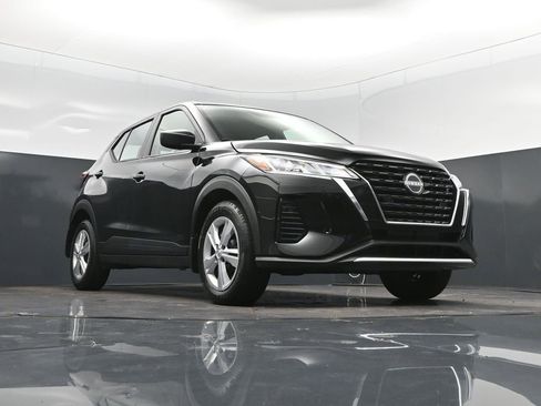Used 2024 Nissan Kicks S FWD image 55