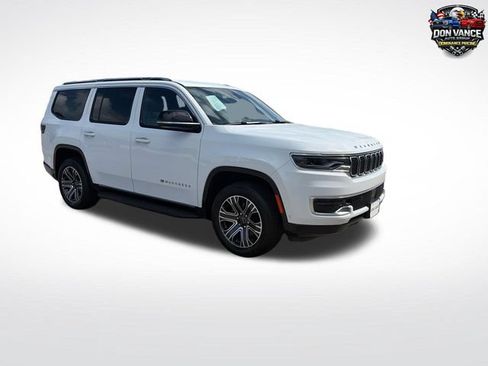 Used 2025 Jeep Wagoneer 4WD image 7