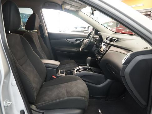 Used 2015 Nissan Rogue SV AWD/4WD image 35