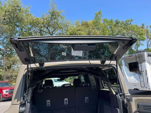 New 2026 Ford Bronco Raptor AWD/4WD image 19