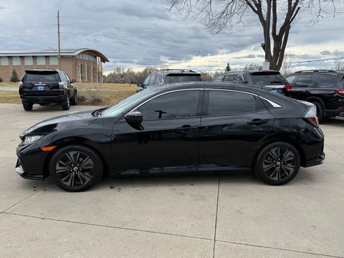 Used 2019 Honda Civic EX image 6