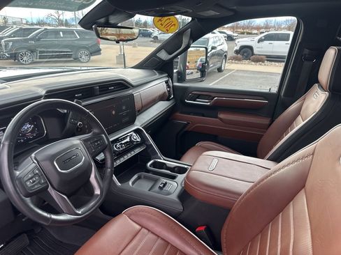 Used 2024 GMC Sierra 2500 Denali Ultimate image 13