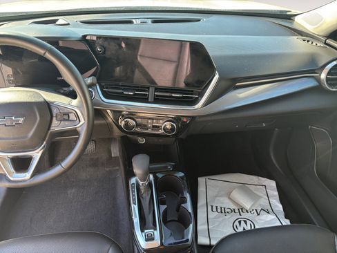 Used 2025 Chevrolet Trax ACTIV w/ Driver Confidence Package image 11