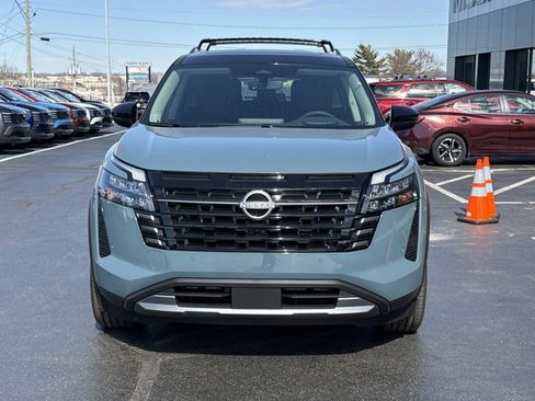 New 2026 Nissan Pathfinder Platinum AWD/4WD image 11