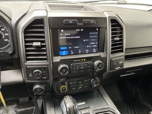 Used 2018 Ford F150 XLT w/ Equipment Group 302A Luxury image 19