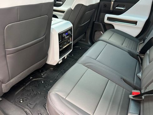 New 2025 GMC Hummer EV 3X w/ Battery Pack, 24 Module Pack image 10