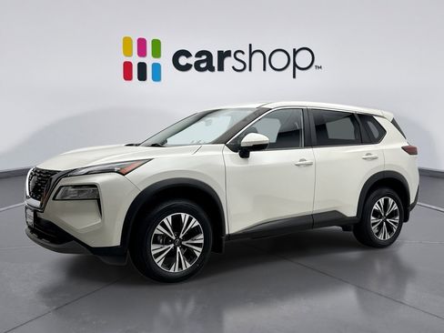 Used 2023 Nissan Rogue SV image 1