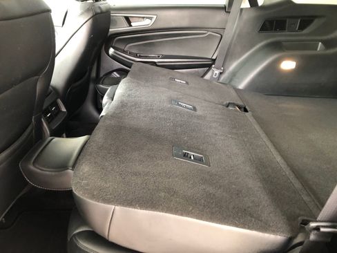 Used 2020 Ford Edge Titanium w/ Class II Trailer Tow Package image 11