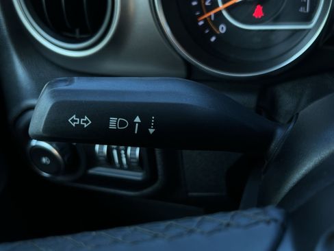 Used 2020 Jeep Wrangler Sport AWD/4WD image 20
